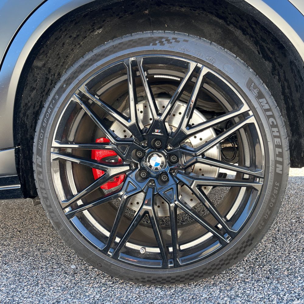 2025 BMW X6 M - Image 10