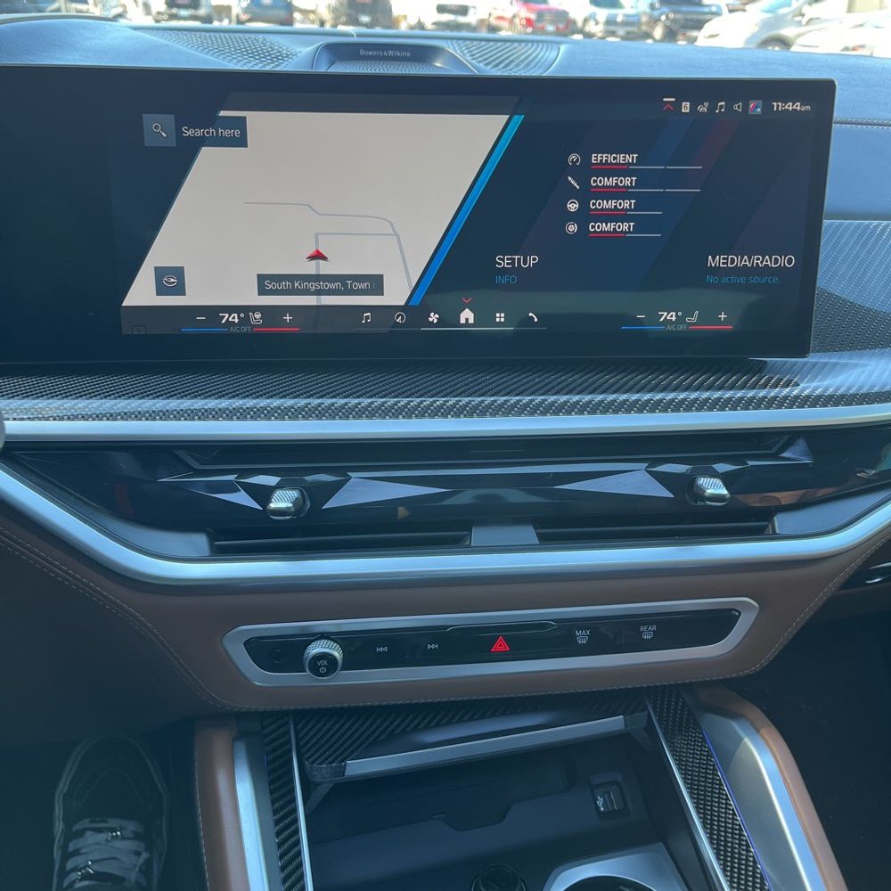 2025 BMW X6 M - Image 11