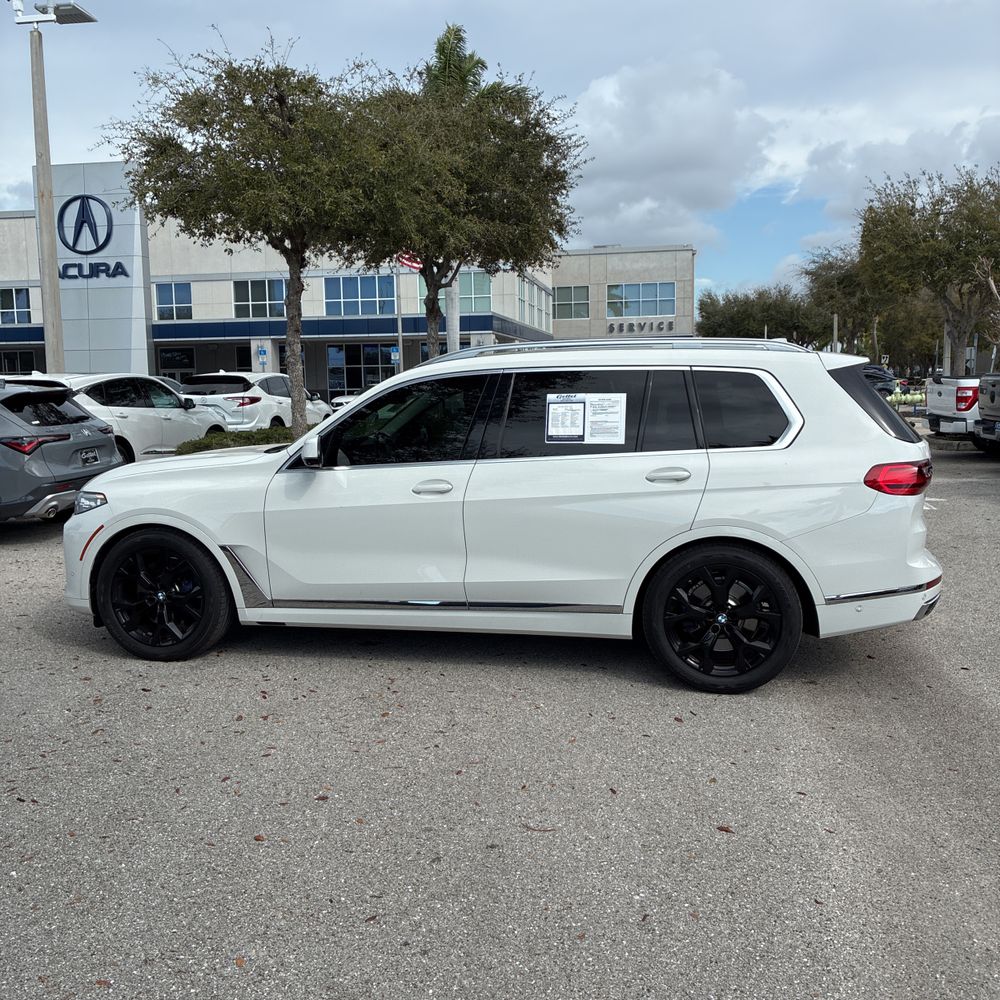 2020 BMW X7 - Image 11