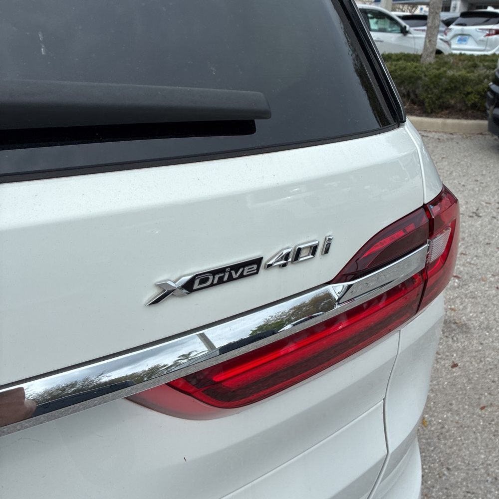 2020 BMW X7 - Image 23