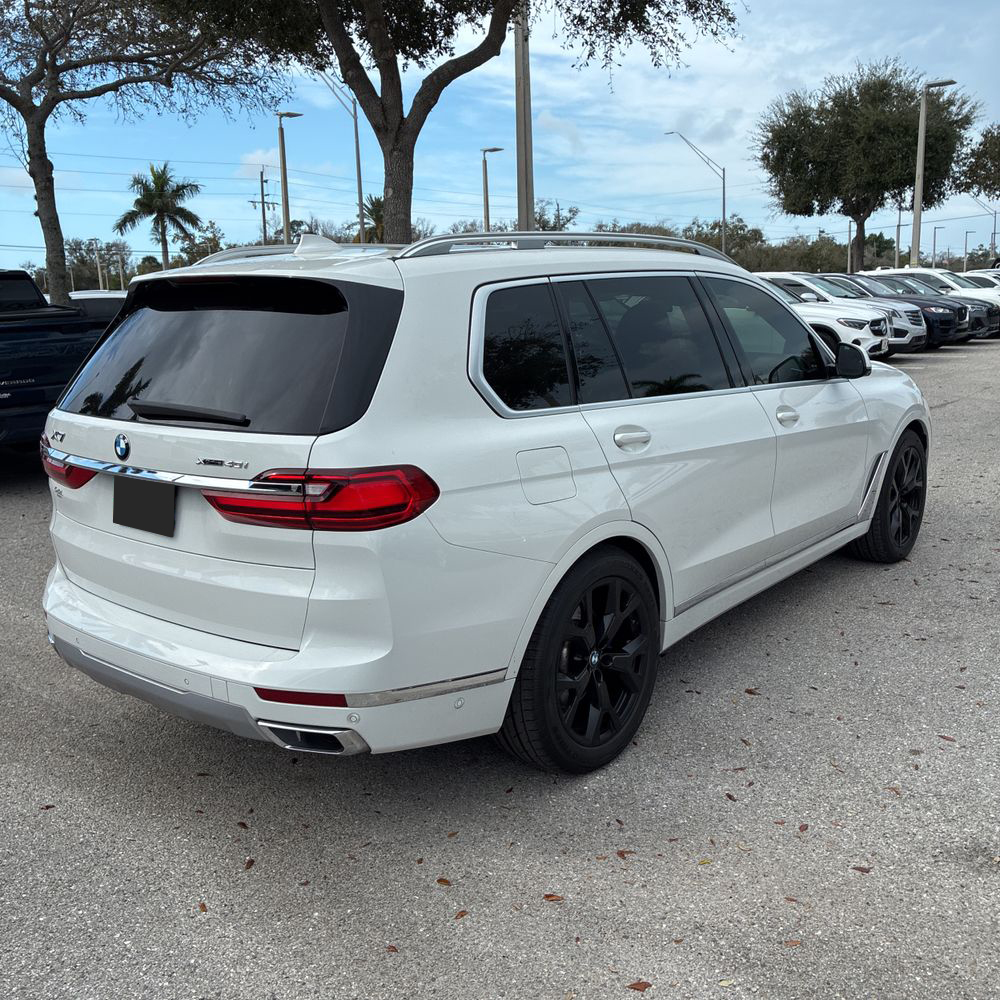 2020 BMW X7 - Image 29