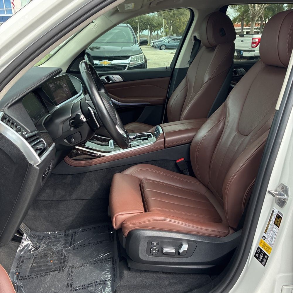 2020 BMW X7 - Image 40