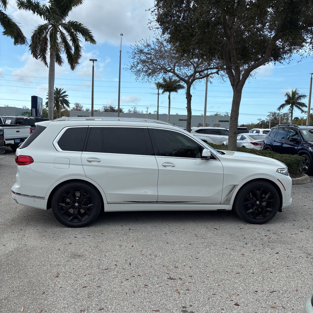 2020 BMW X7 - Image 57