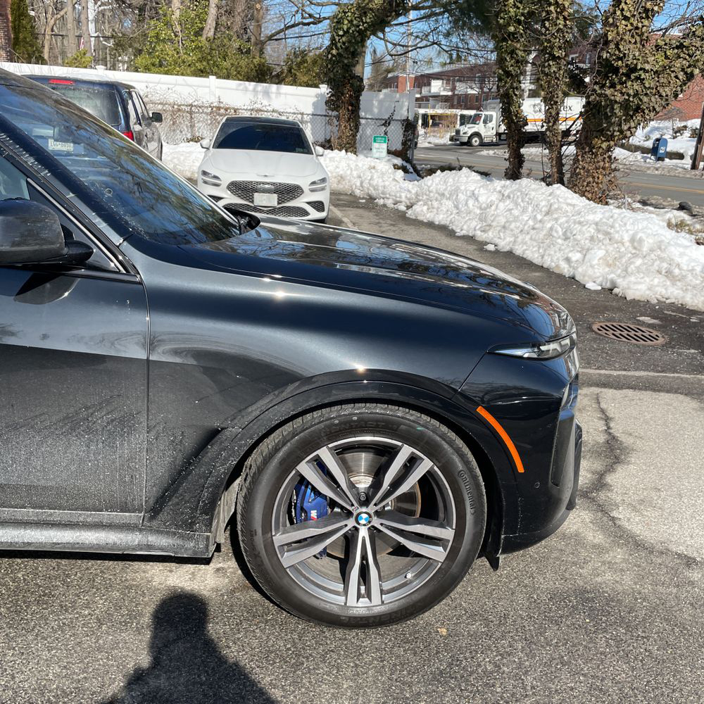 2023 BMW X7 - Image 18