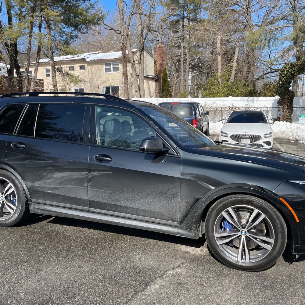 2023 BMW X7 - Image 34