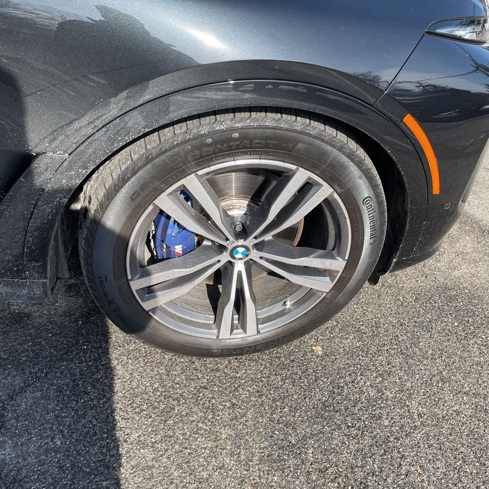 2023 BMW X7 - Image 37