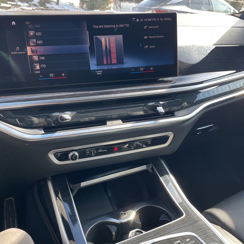 2023 BMW X7 - Image 50