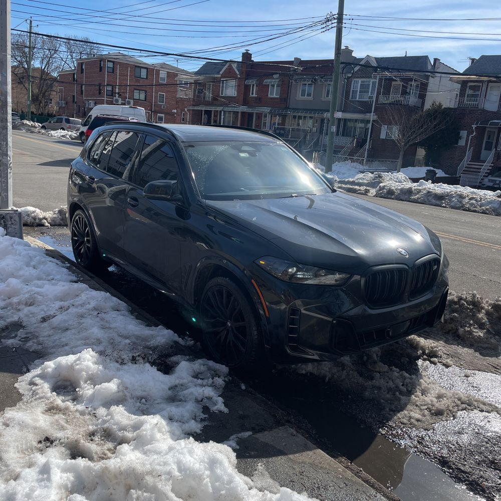 2024 BMW X5 - Image 30