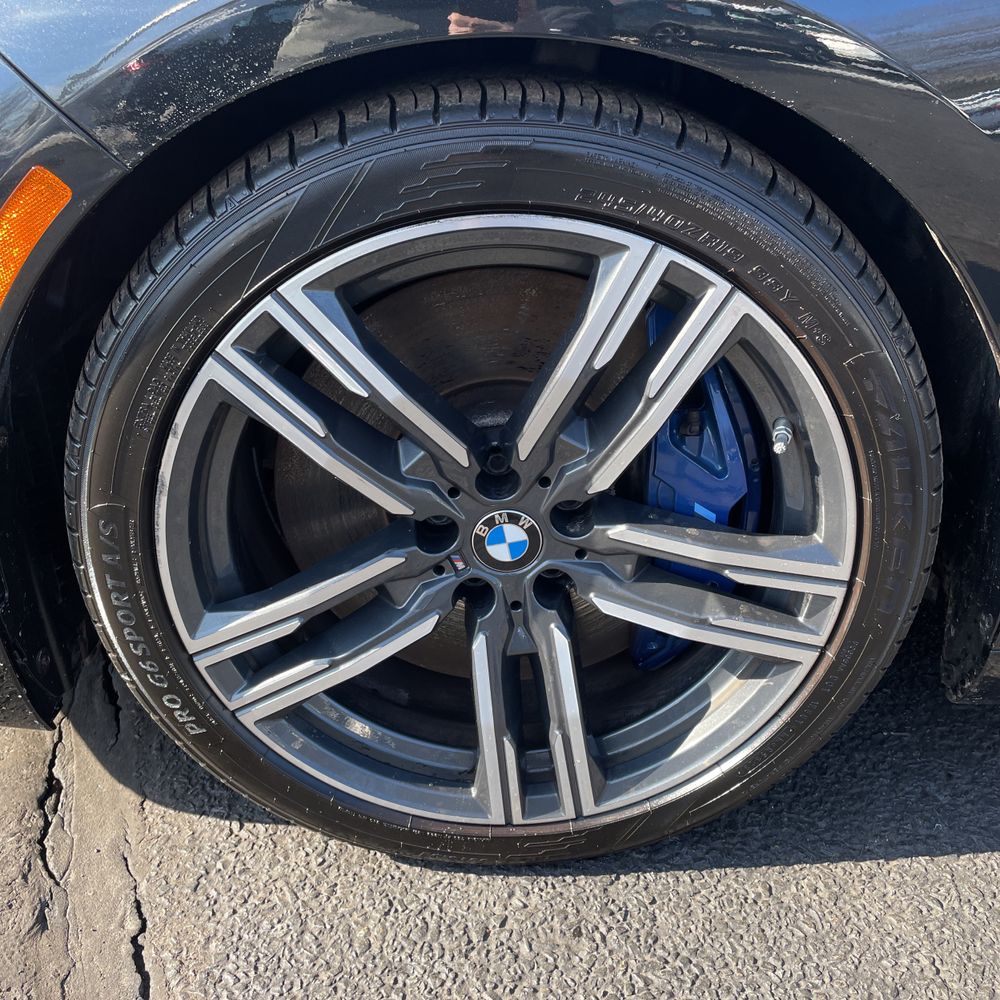 2020 BMW 8 Series - Image 22