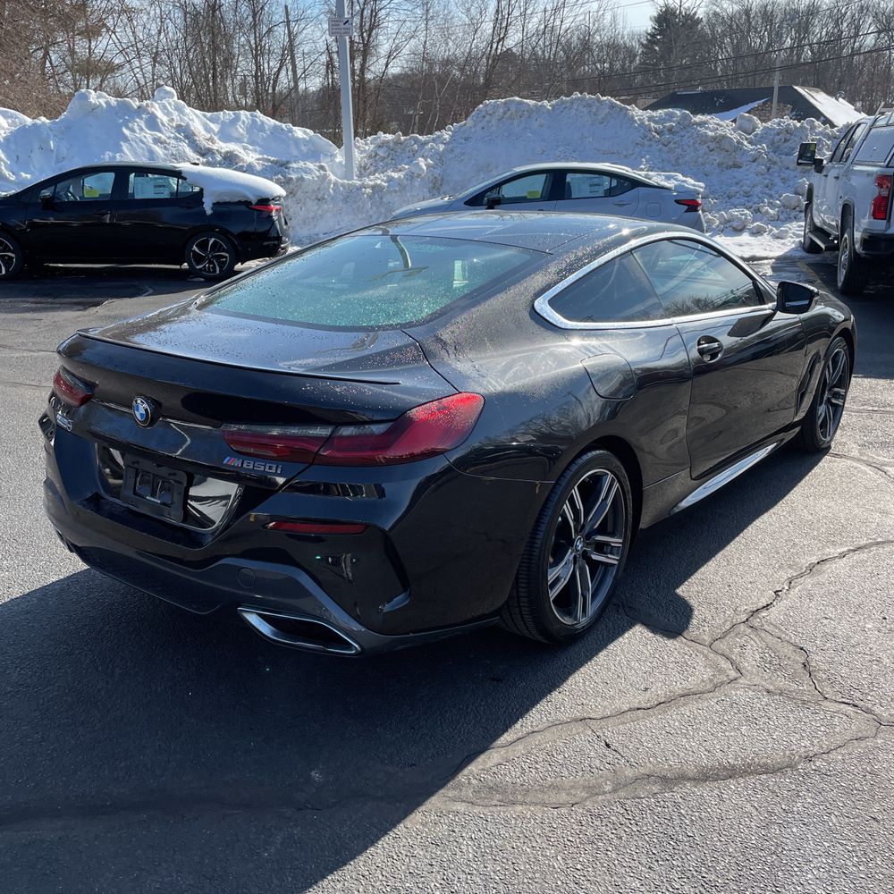 2020 BMW 8 Series - Image 38