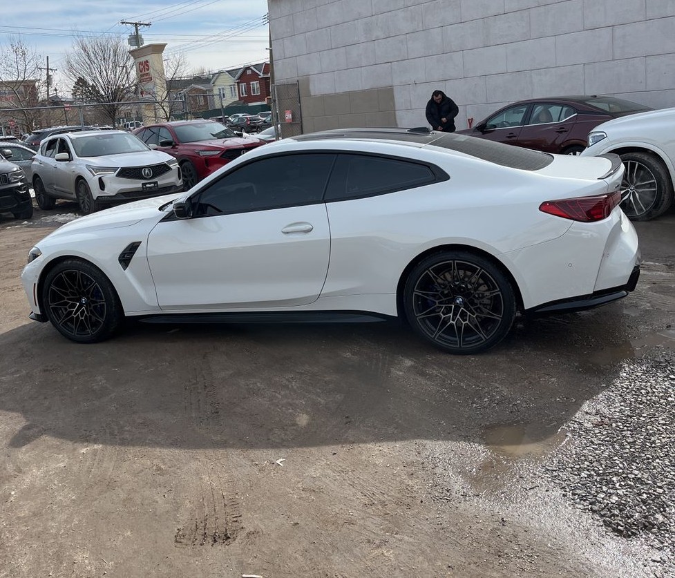 2026 BMW M4 - Image 11