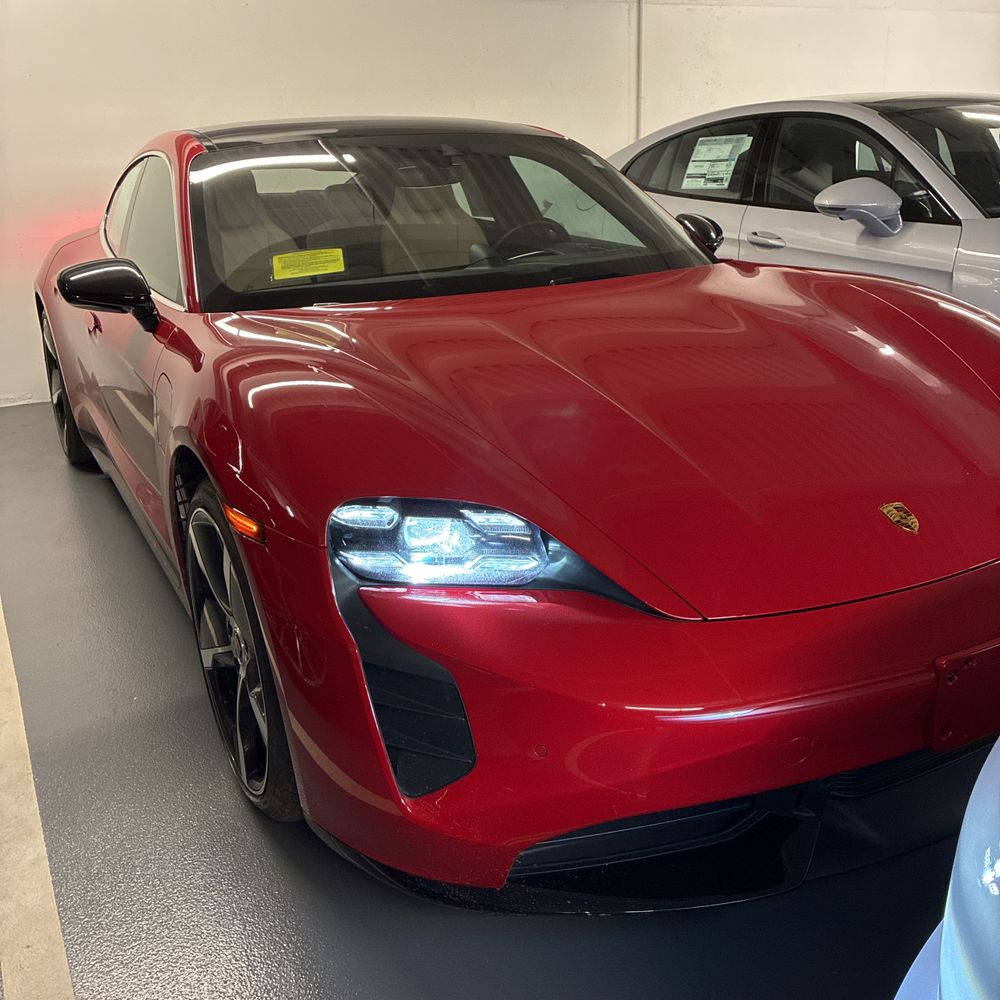 2020 Porsche Taycan Turbo - Image 16