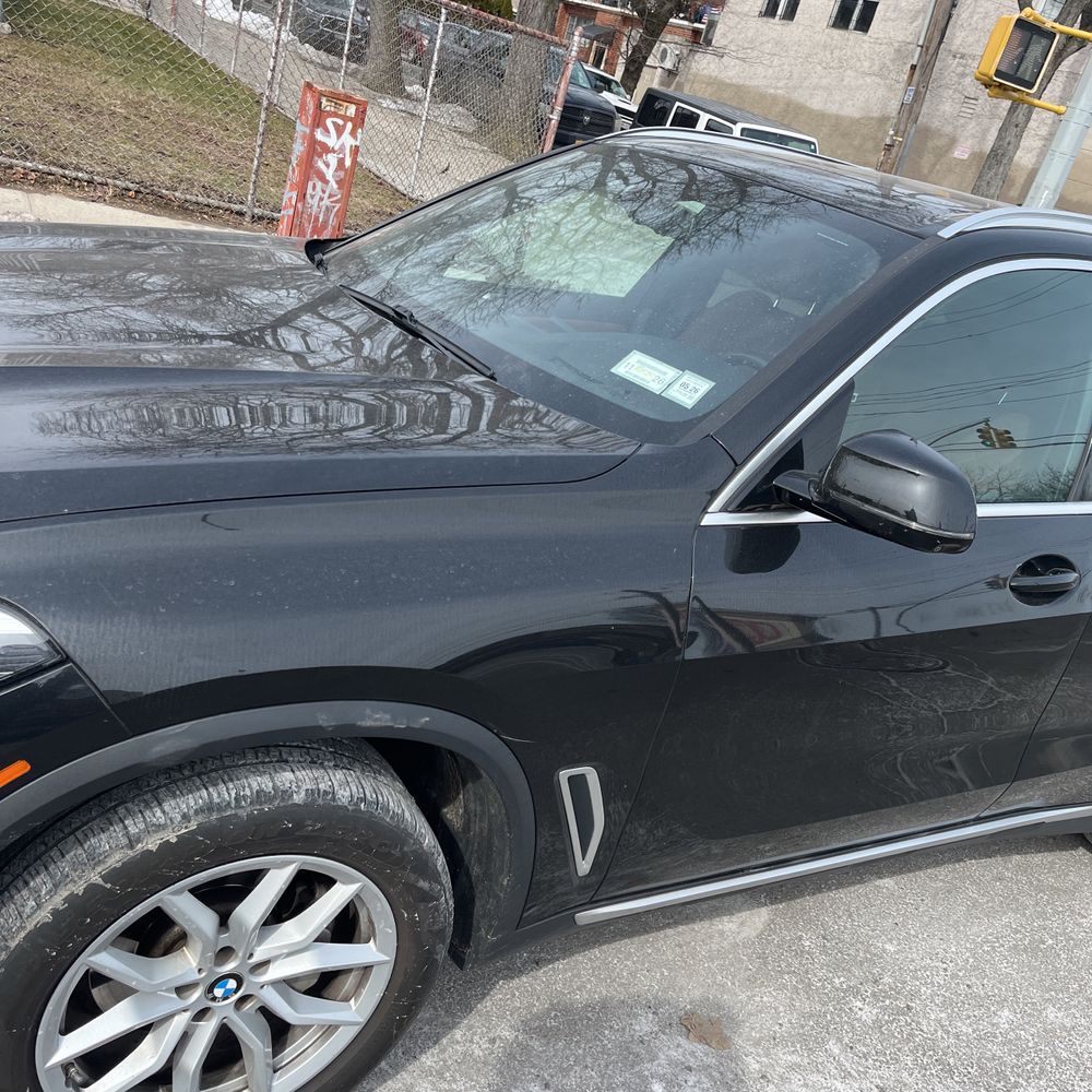 2023 BMW X5 - Image 4