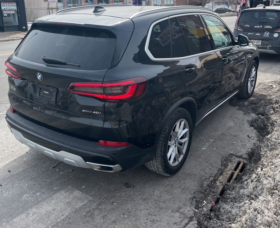 2023 BMW X5 - Image 25