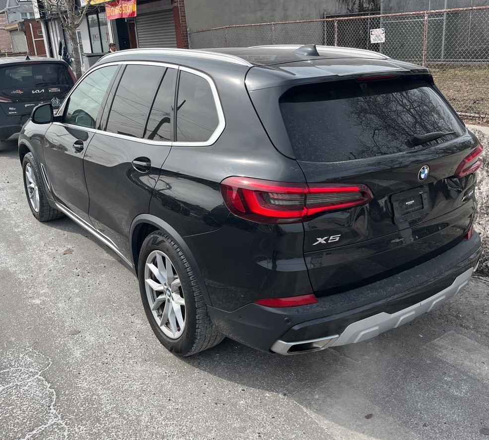 2023 BMW X5 - Image 37