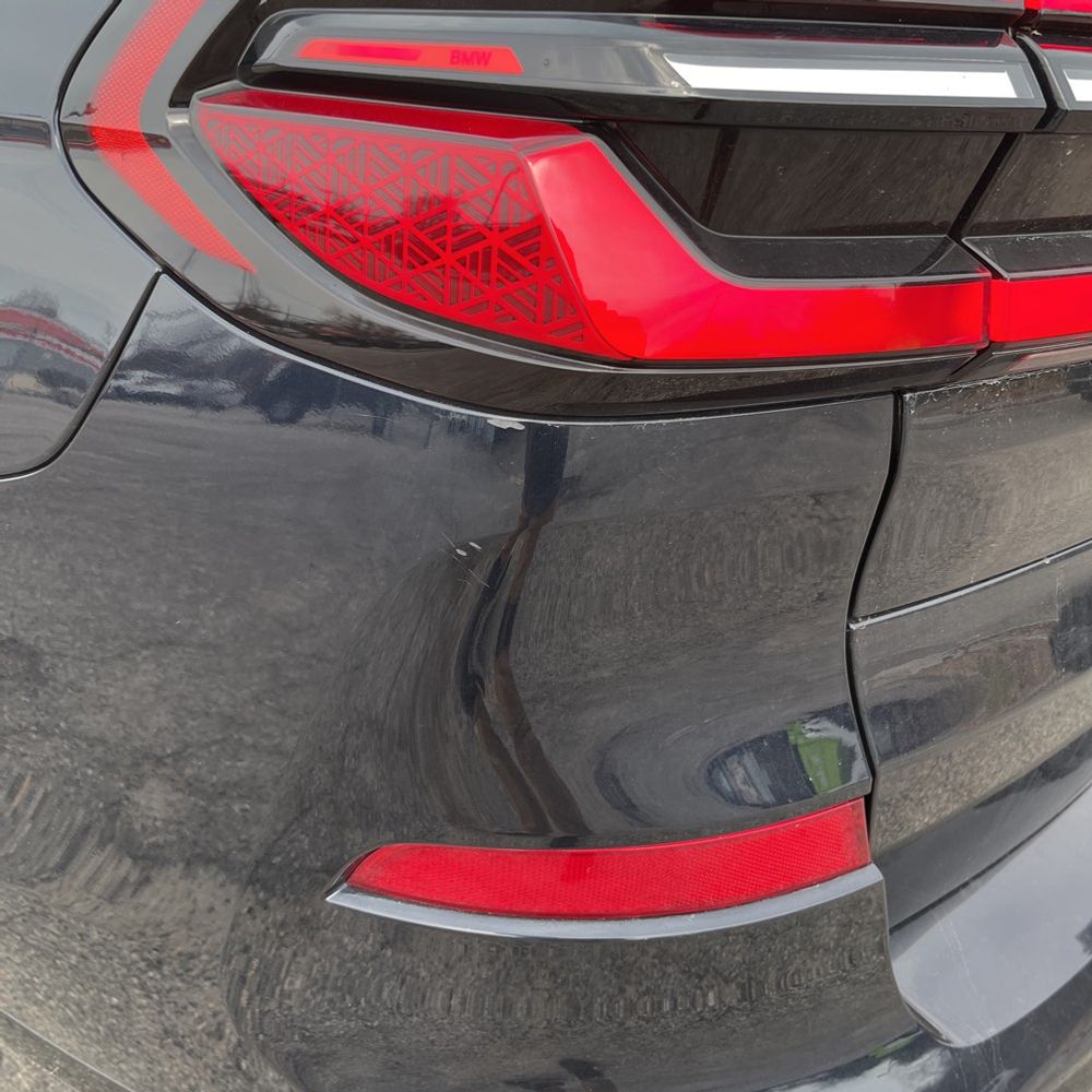2023 BMW X7 - Image 7