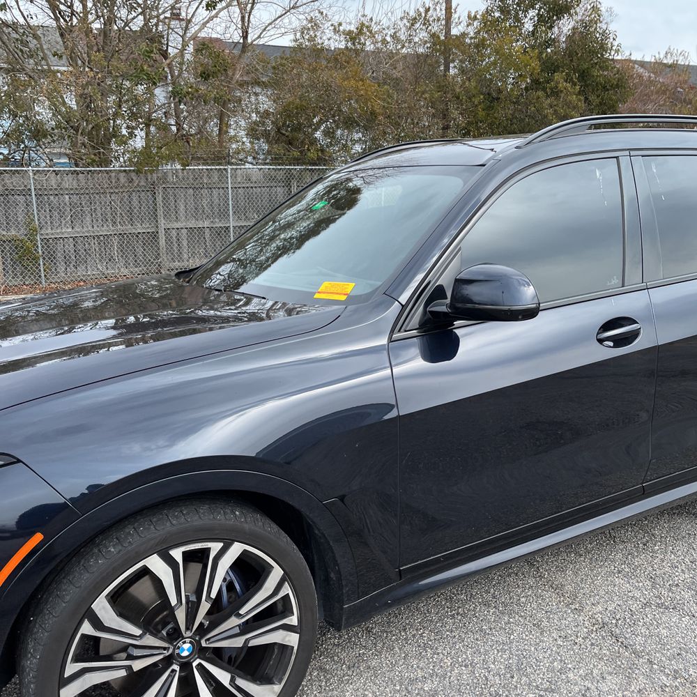 2023 BMW X7 - Image 41