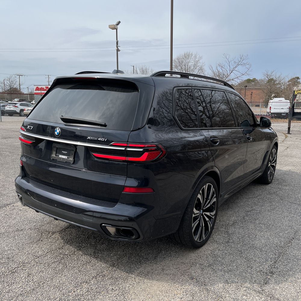2023 BMW X7 - Image 49