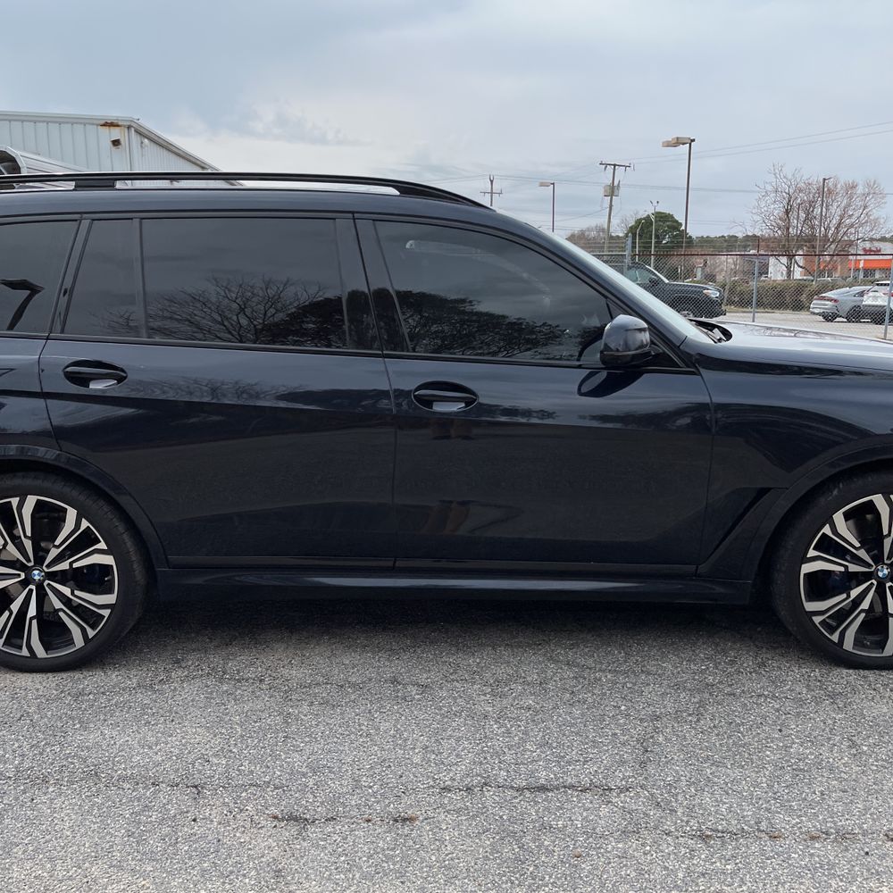 2023 BMW X7 - Image 61