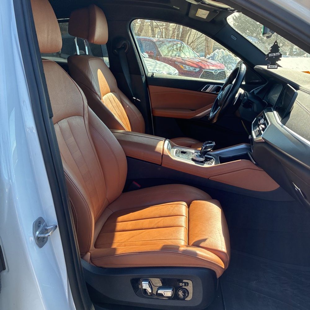 2021 BMW X6 - Image 8