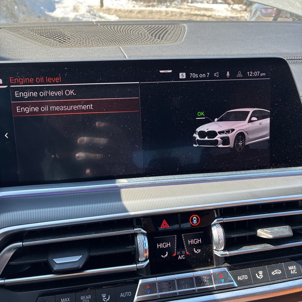 2021 BMW X6 - Image 32