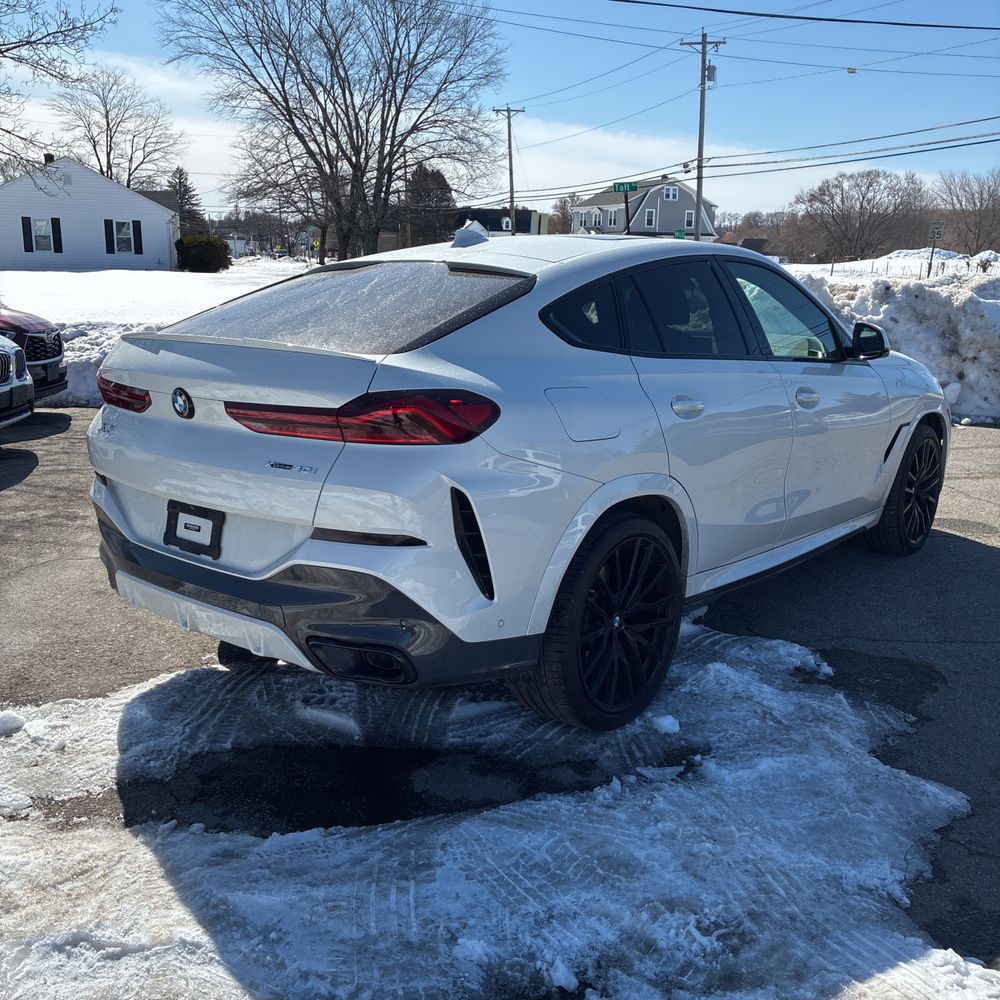 2021 BMW X6 - Image 40