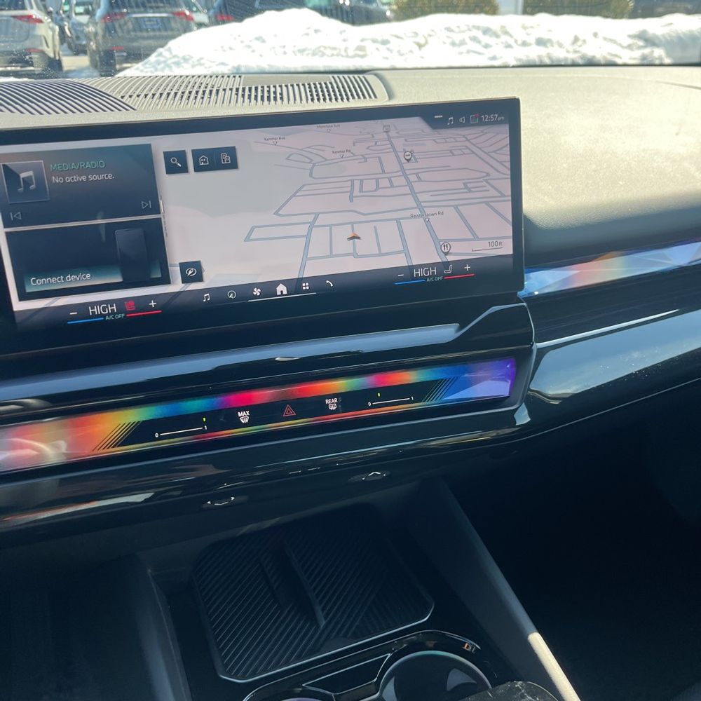 2025 BMW 5-Series - Image 2