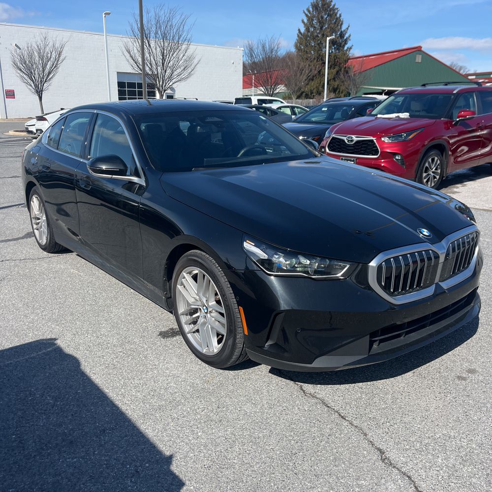2025 BMW 5-Series - Image 13