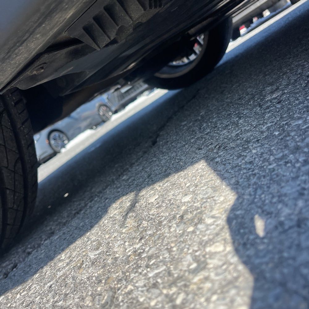 2025 BMW 5-Series - Image 19