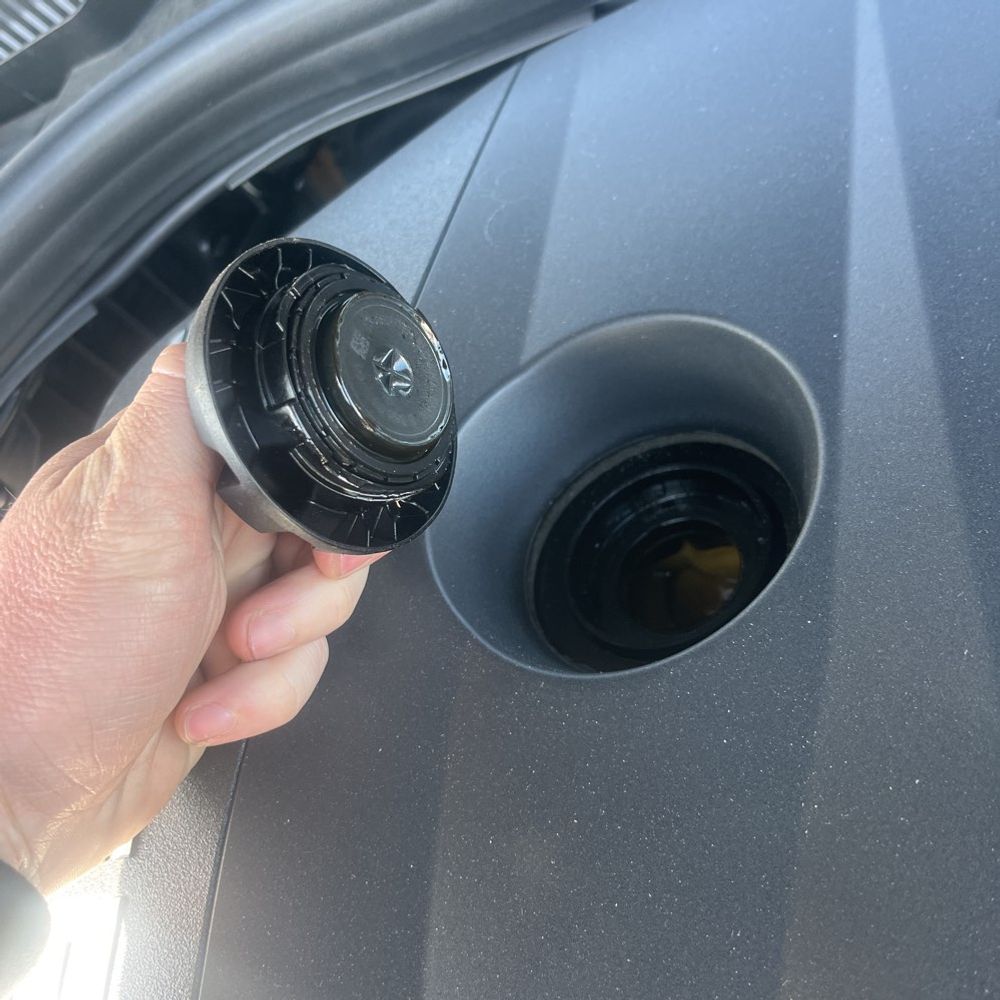 2025 BMW 5-Series - Image 41