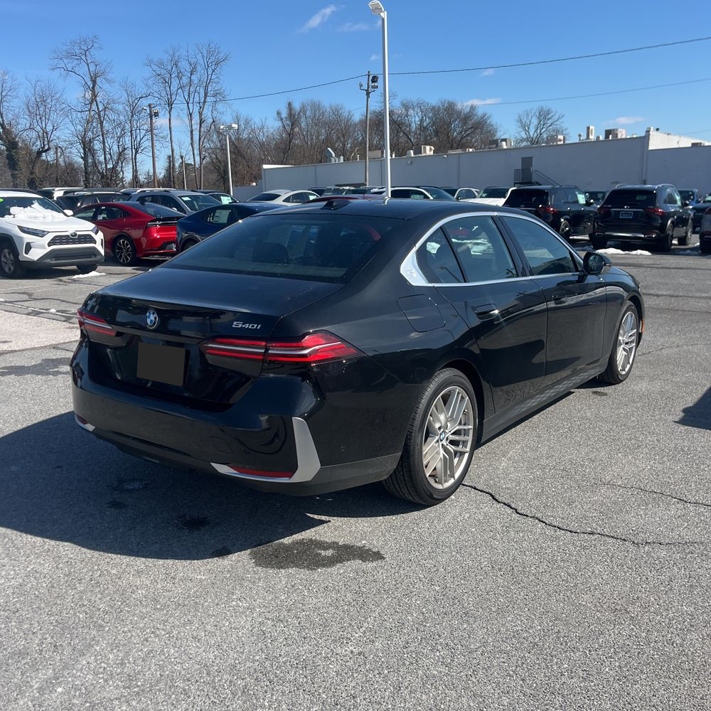 2025 BMW 5-Series - Image 46