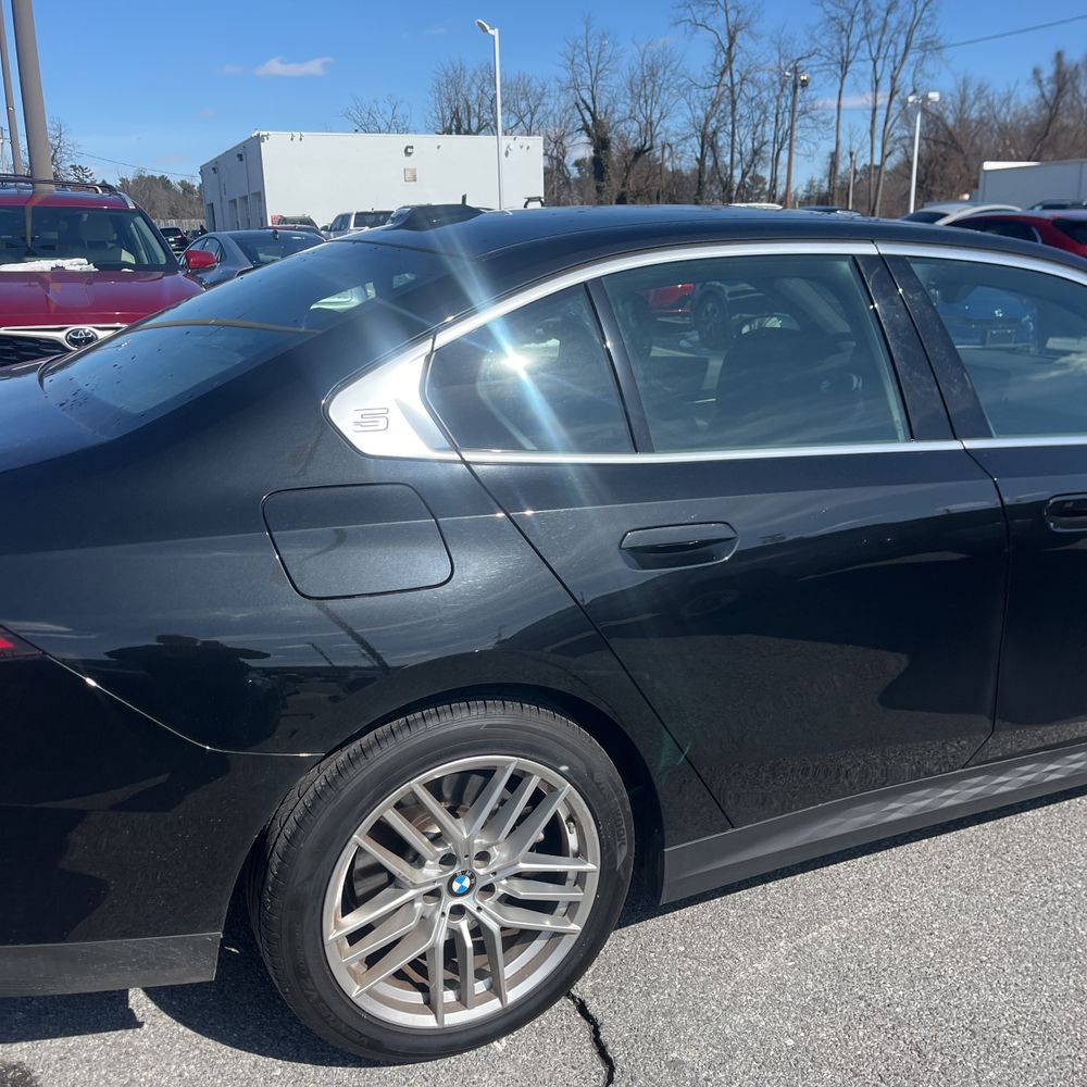 2025 BMW 5-Series - Image 47