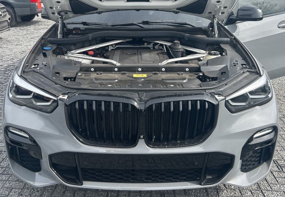 2020 BMW X5 - Image 28