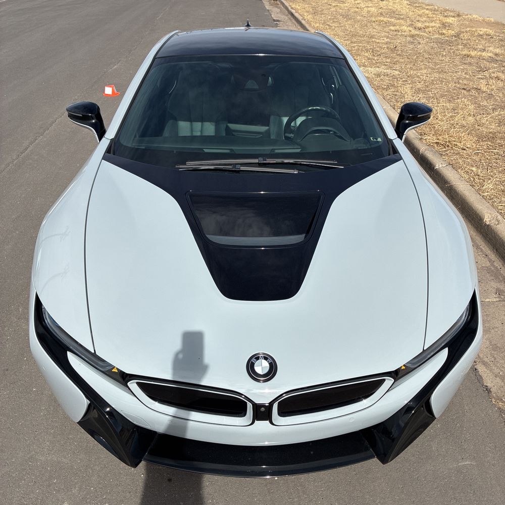 2016 BMW i8 - Image 29