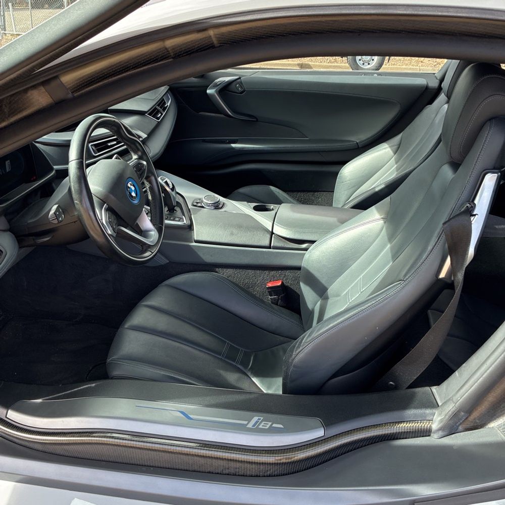 2016 BMW i8 - Image 35
