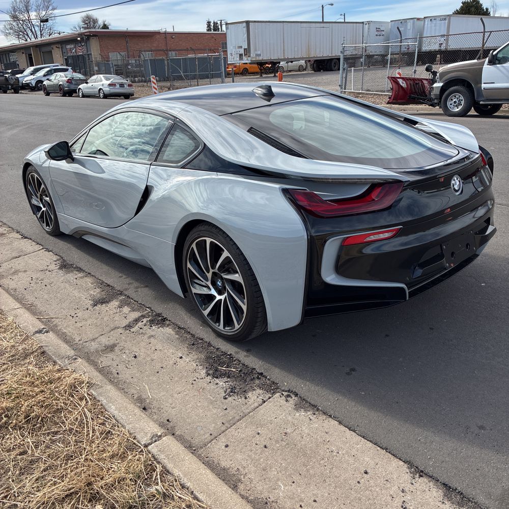 2016 BMW i8 - Image 36