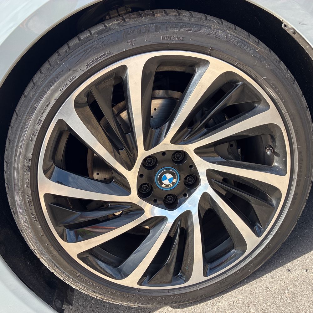 2016 BMW i8 - Image 39