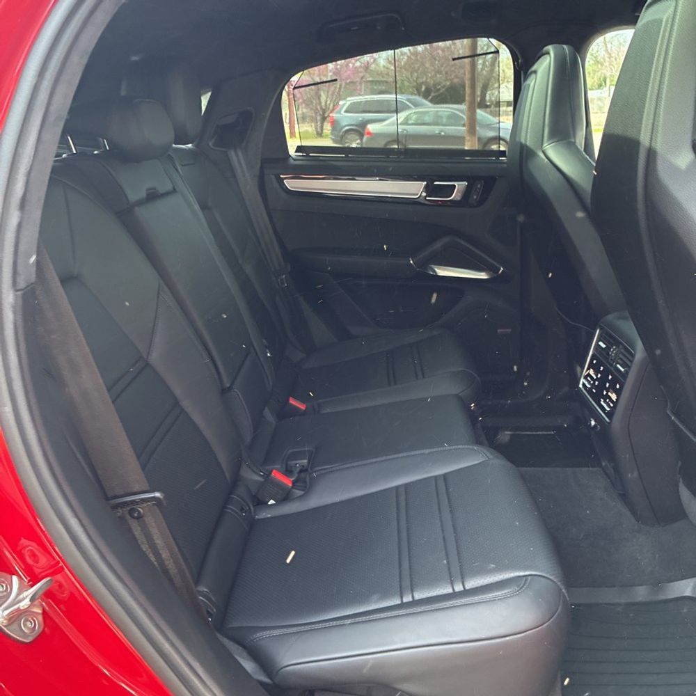 2023 Porsche Cayenne - Image 7