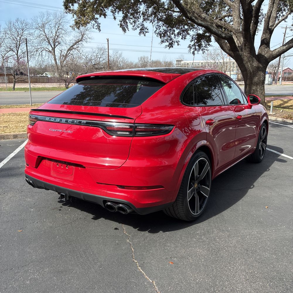 2023 Porsche Cayenne - Image 8