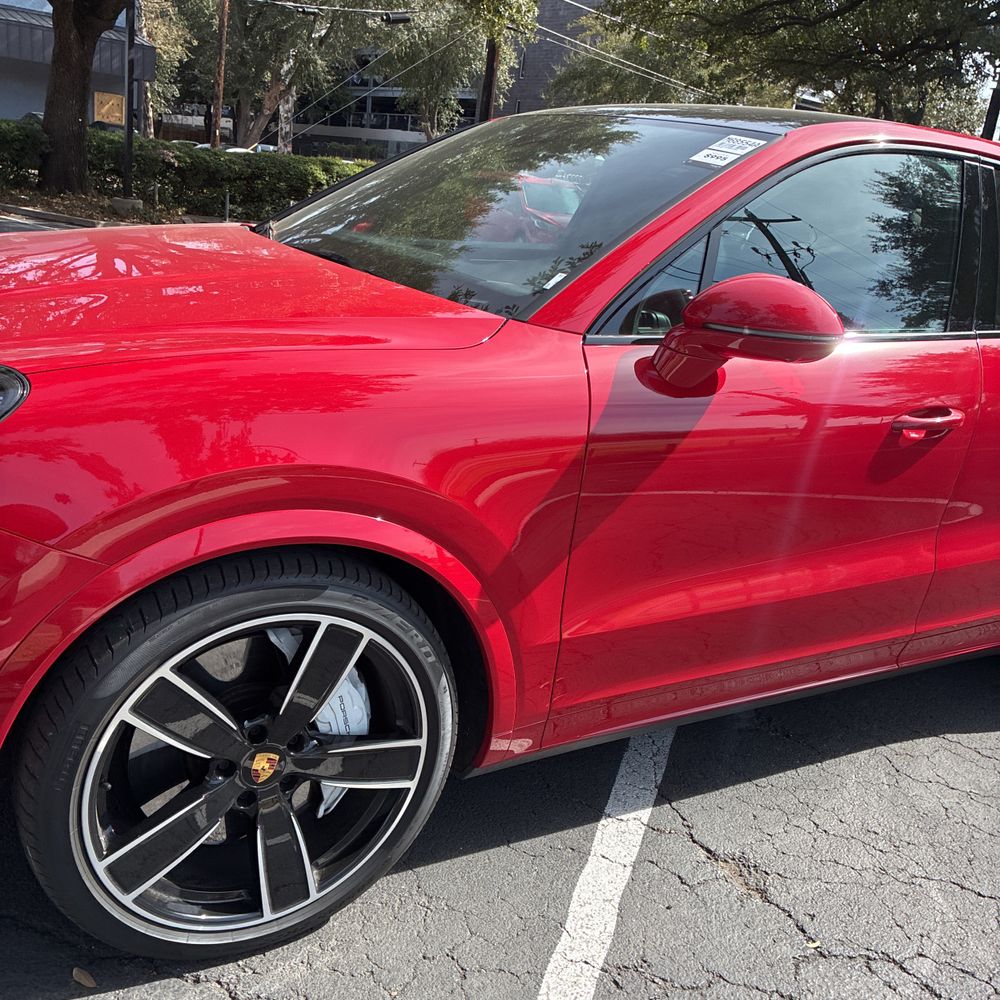 2023 Porsche Cayenne - Image 11