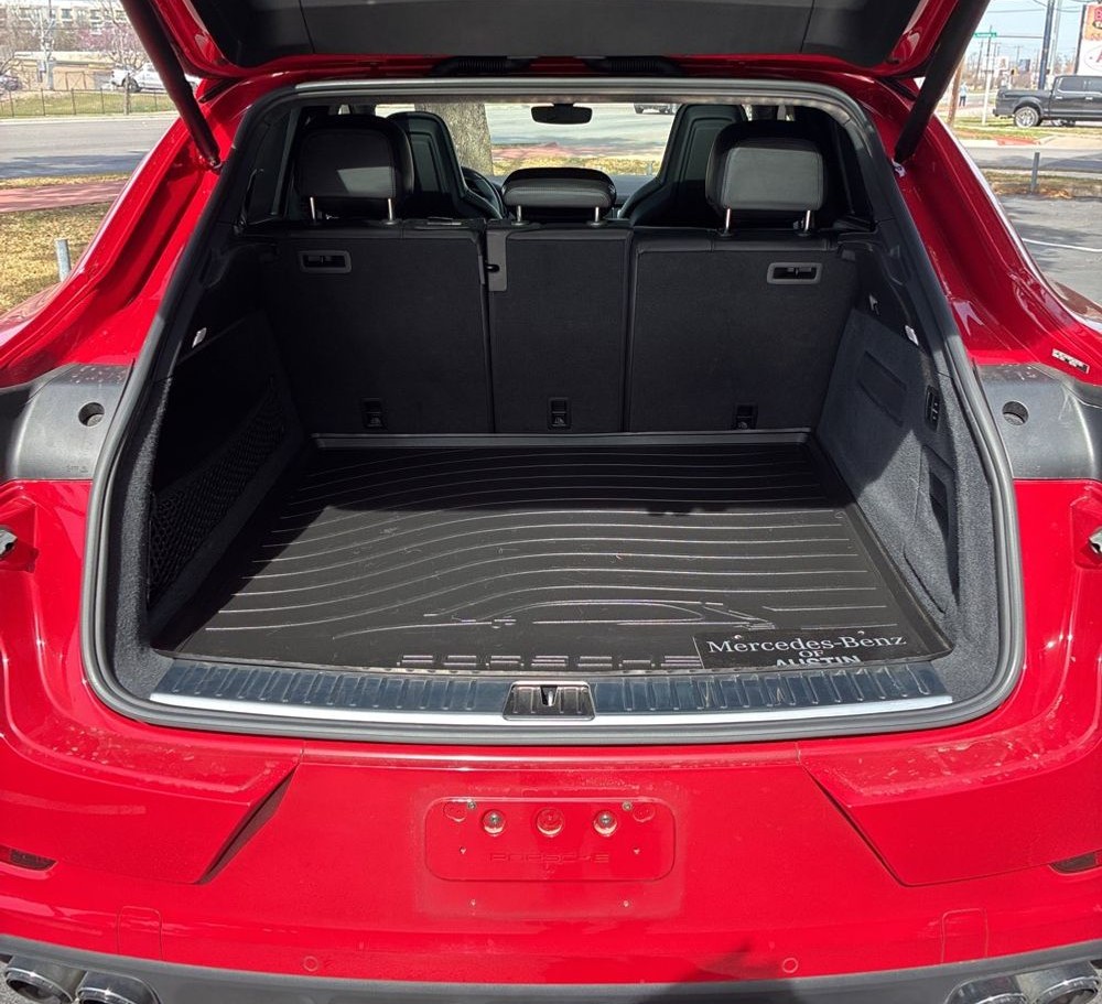 2023 Porsche Cayenne - Image 21