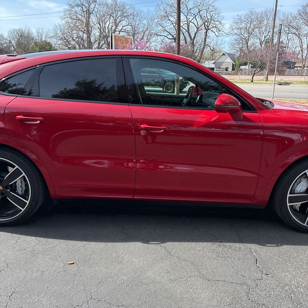 2023 Porsche Cayenne - Image 22