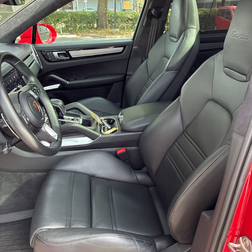 2023 Porsche Cayenne - Image 28