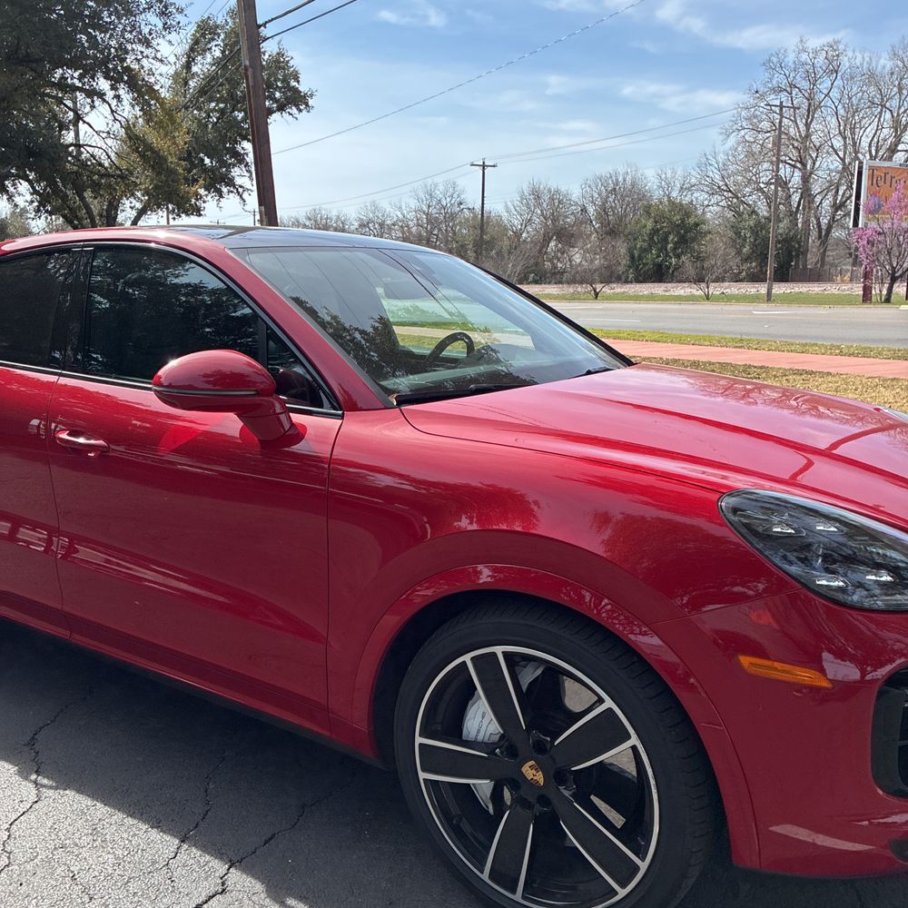 2023 Porsche Cayenne - Image 37