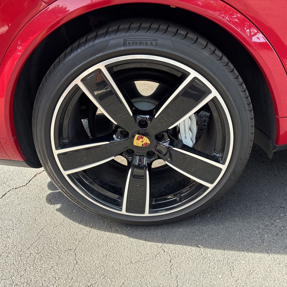 2023 Porsche Cayenne - Image 45