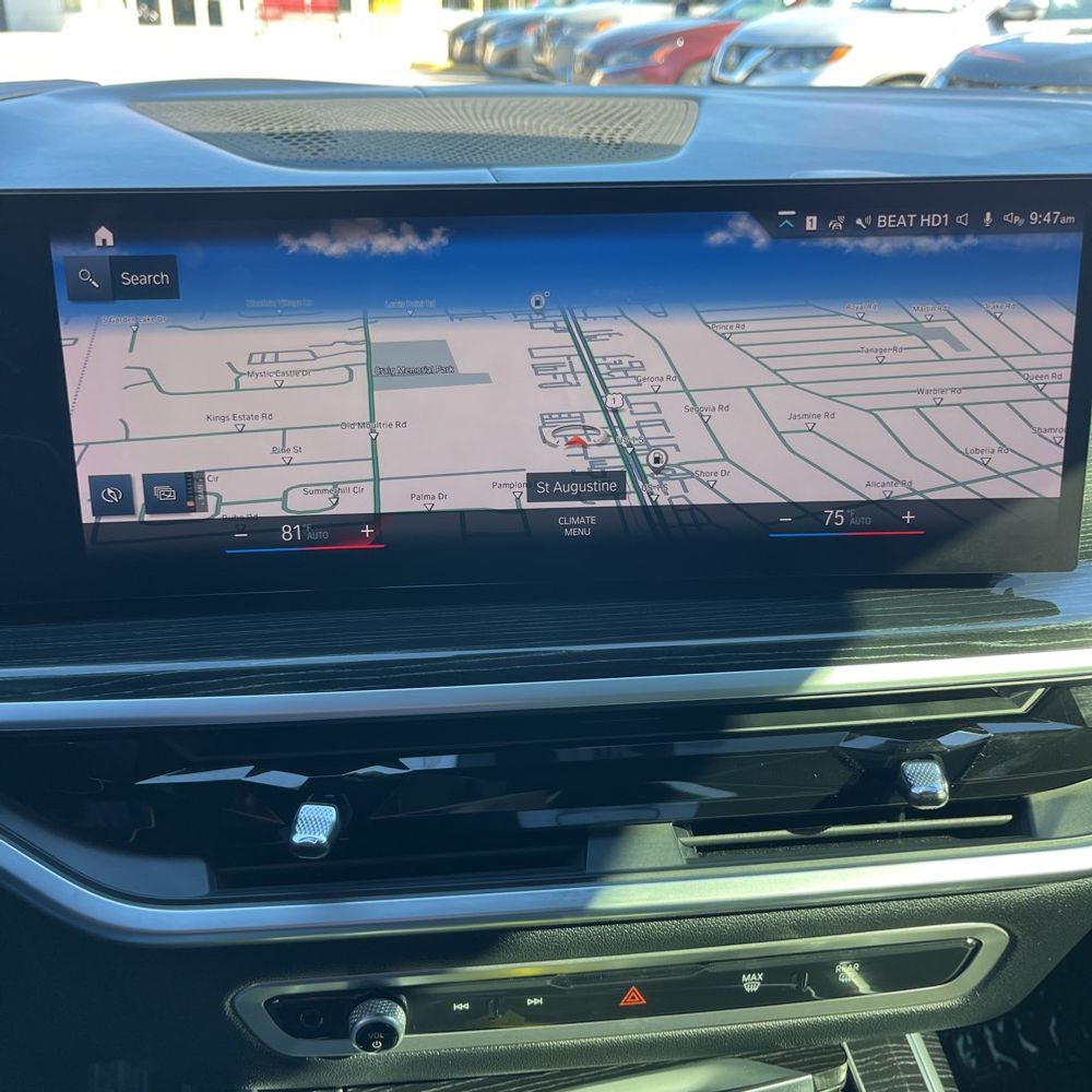 2023 BMW X7 - Image 19