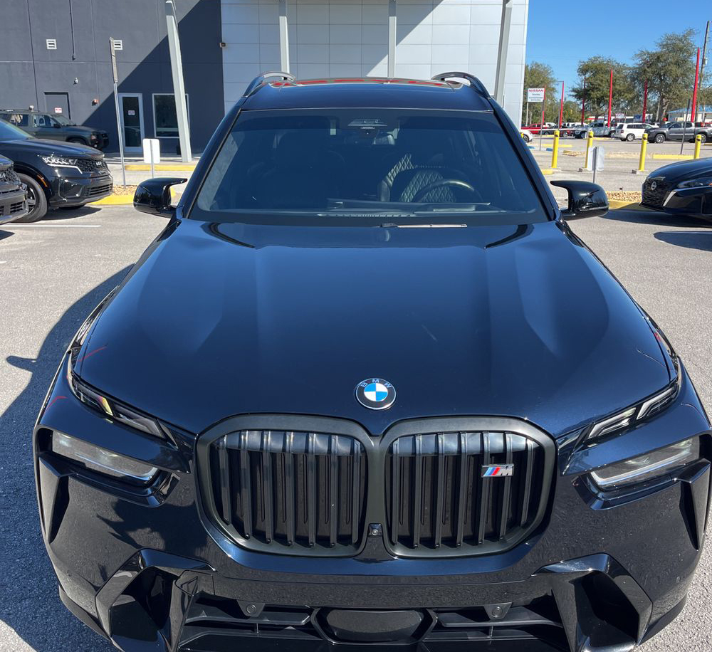 2023 BMW X7 - Image 34