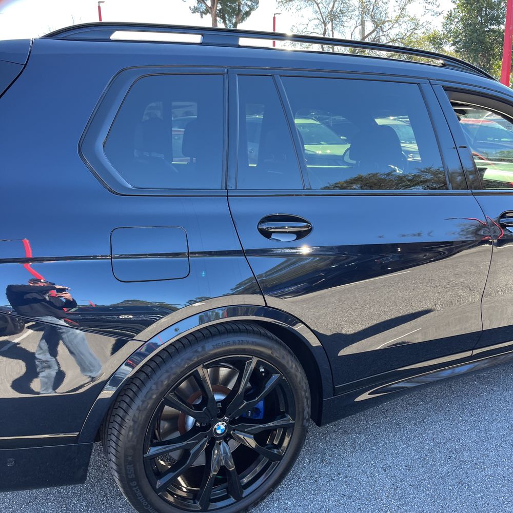 2023 BMW X7 - Image 36