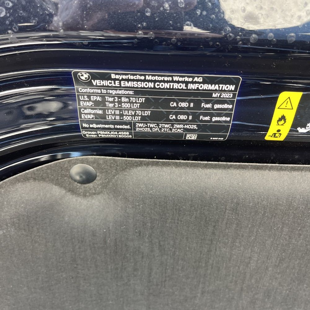 2023 BMW X7 - Image 38