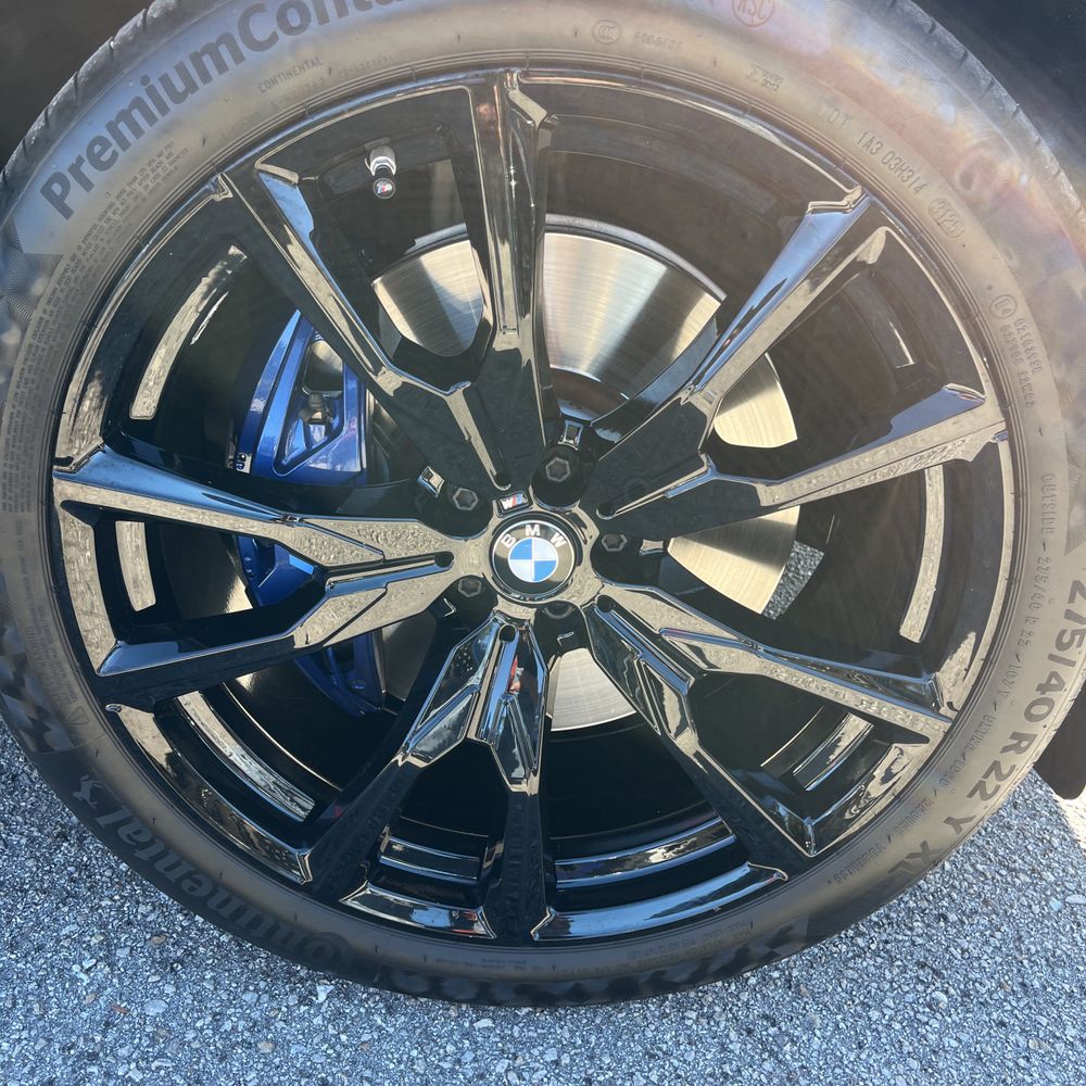 2023 BMW X7 - Image 40